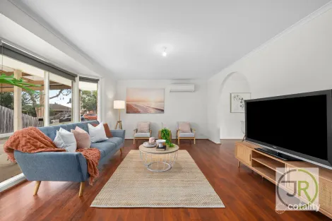 Property photo of 8 Milner Court Cranbourne VIC 3977