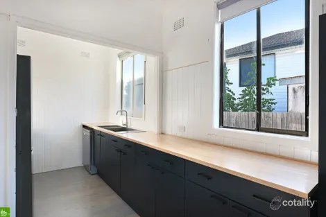 Property photo of 11 Illawon Street Berkeley NSW 2506