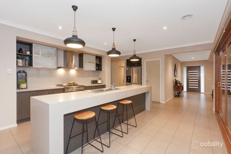 Property photo of 28 Nighthawk Boulevard South Morang VIC 3752