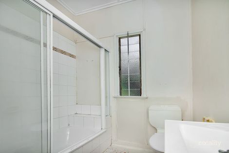 Property photo of 35 Samford Road Leichhardt QLD 4305