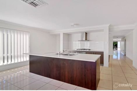 Property photo of 53 Kingbird Avenue Tarneit VIC 3029