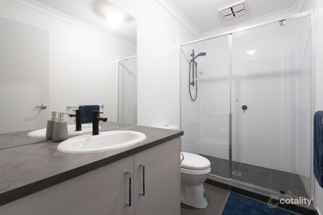 Property photo of 38 Vearings Road Wollert VIC 3750