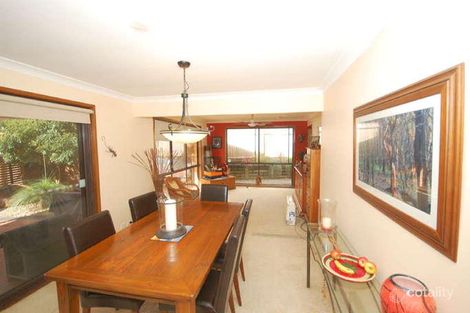 Property photo of 20 Dalgety Crescent Green Point NSW 2251
