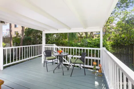 27 Hove St, Highgate Hill, QLD 4101
