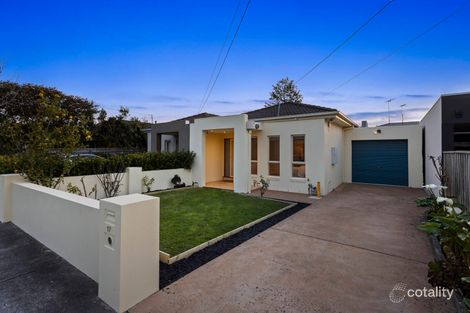 17 Howard Ave, Ormond, VIC 3204