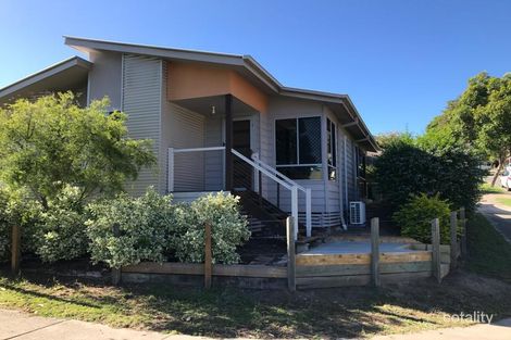 Property photo of 2 Freesia Close Springfield Lakes QLD 4300