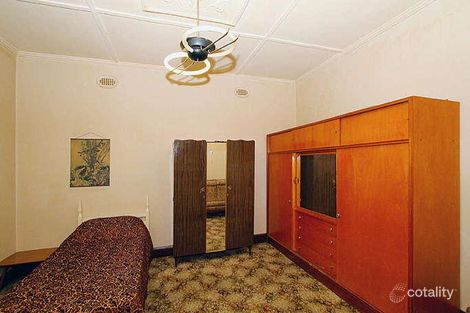 Property photo of 21 Holbrook Crescent Brunswick West VIC 3055