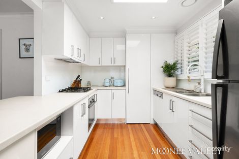 Property photo of 31 Barbara Crescent Avondale Heights VIC 3034