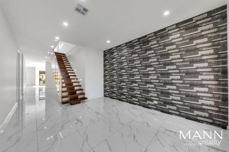 Property photo of 8 Nangar Street Wollert VIC 3750