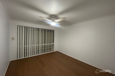 Property photo of 5 Strathfield Close St Johns Park NSW 2176