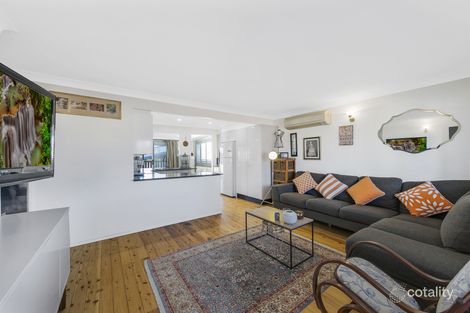 Property photo of 14 Robertson Road Killarney Vale NSW 2261