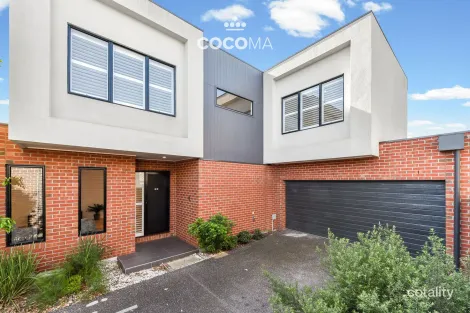 Property photo of 22 Hakea Place Keysborough VIC 3173