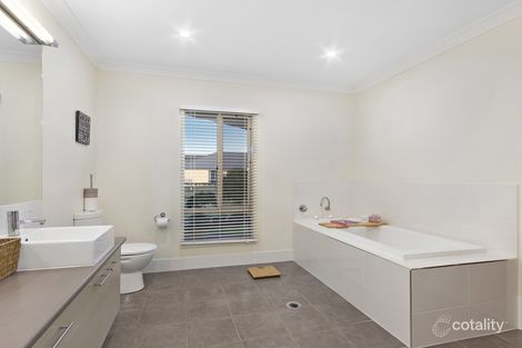 Property photo of 24 Waterfront Drive Karalee QLD 4306