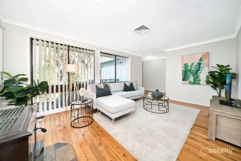 Property photo of 19 McGrath Road McGraths Hill NSW 2756