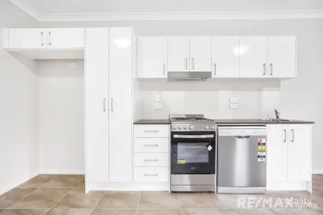 Property photo of 14 Knightsbridge Drive Chuwar QLD 4306