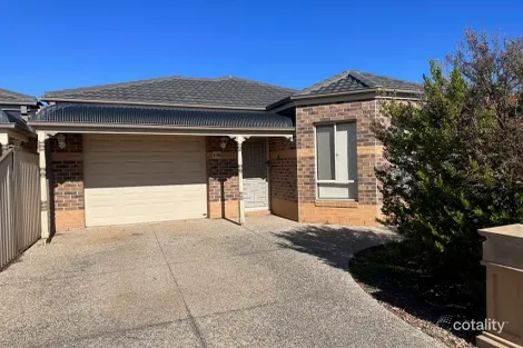 1/30 Mcburnie Dr, Kurunjang, VIC 3337