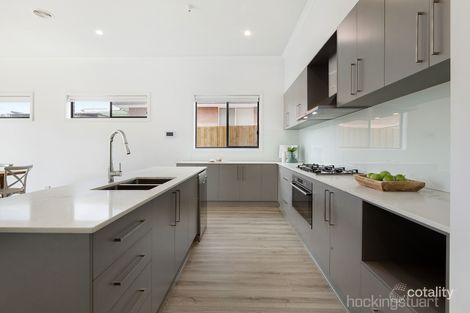 Property photo of 2/11 Riddle Street Bentleigh VIC 3204