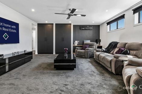 Property photo of 76 Sandarra Boulevard Sandhurst VIC 3977