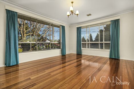 Property photo of 335 Highbury Road Burwood VIC 3125