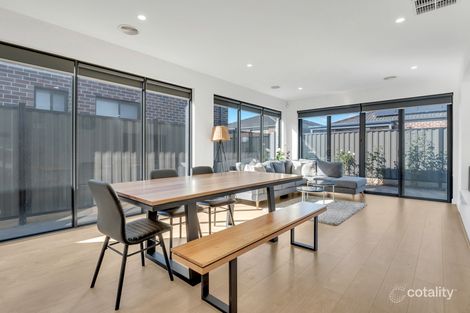 Property photo of 14 Bunting Crescent Kalkallo VIC 3064