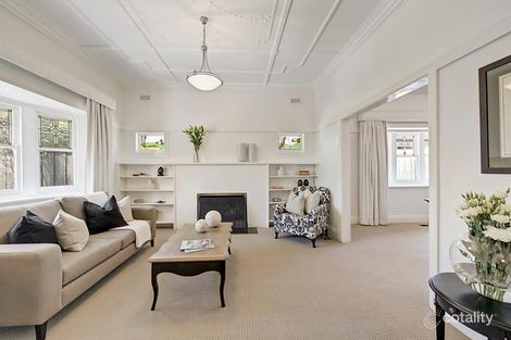 Property photo of 132 Glen Iris Road Glen Iris VIC 3146