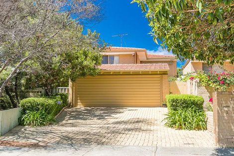 1/2 Scalby St, Scarborough, WA 6019