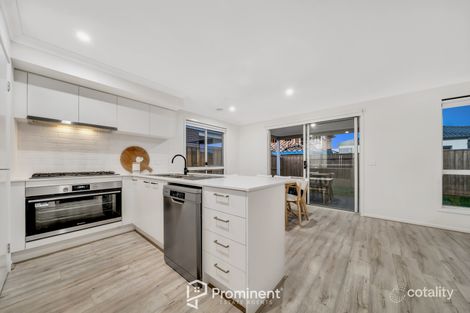 Property photo of 3 Vulpine Street Clyde VIC 3978