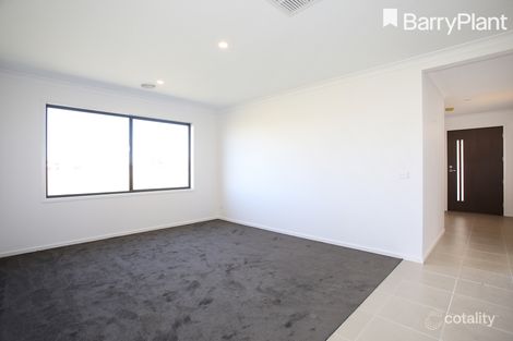 Property photo of 4 Merano Circuit Cranbourne South VIC 3977
