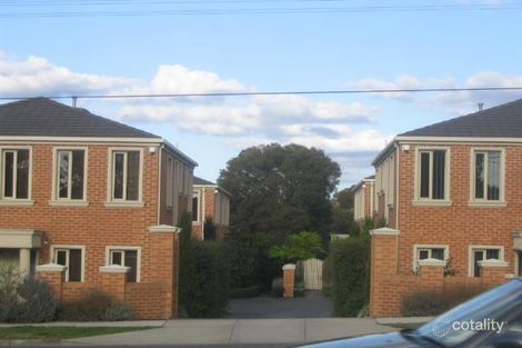 Property photo of 2/213 Blackburn Road Blackburn South VIC 3130