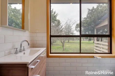 Property photo of 156 Sandy Creek Road Riddells Creek VIC 3431