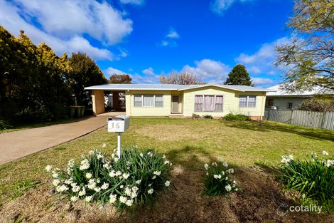 16 Brock St, Young, NSW 2594
