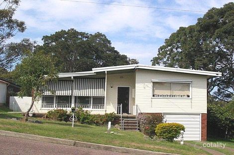 Property photo of 2 Camrose Street Charlestown NSW 2290