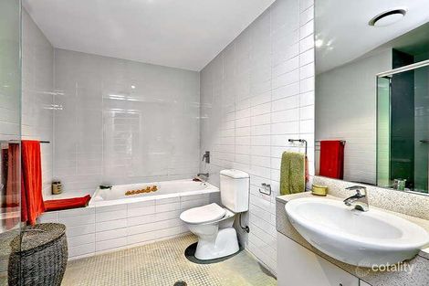 Property photo of 310/1 The Piazza Wentworth Point NSW 2127