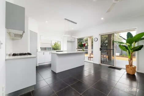 Property photo of 1 Tristania Road Kenmore QLD 4069