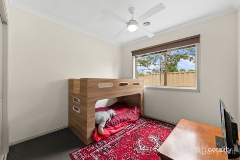 Property photo of 5/2-4 Bluehills Boulevard Pakenham VIC 3810