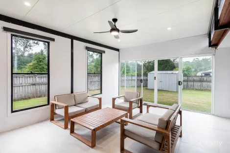 Property photo of 7 Oxley Circuit Daisy Hill QLD 4127