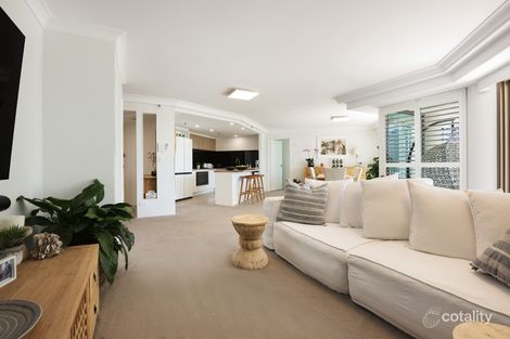 Property photo of 20/20 Cronin Avenue Main Beach QLD 4217