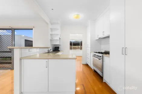 Property photo of 245 Guthridge Parade Sale VIC 3850