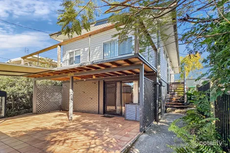 Property photo of 30 Kingsford Smith Parade Moffat Beach QLD 4551