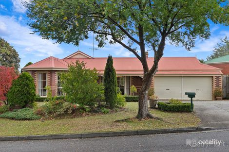Property photo of 1 Confait Court Berwick VIC 3806