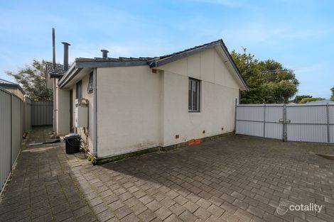Property photo of 13 Crellin Way Cloverdale WA 6105