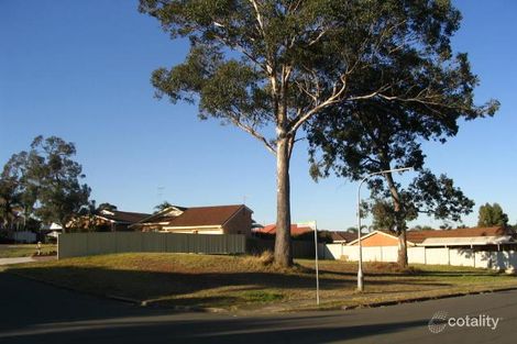 Property photo of 33 Bancroft Road Abbotsbury NSW 2176