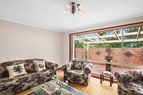 Property photo of 2 Eales Place Kambah ACT 2902
