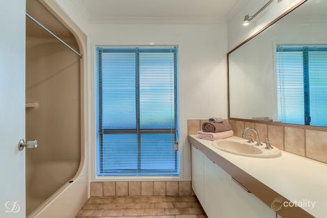 Property photo of 4 Crowsash Court Albany Creek QLD 4035