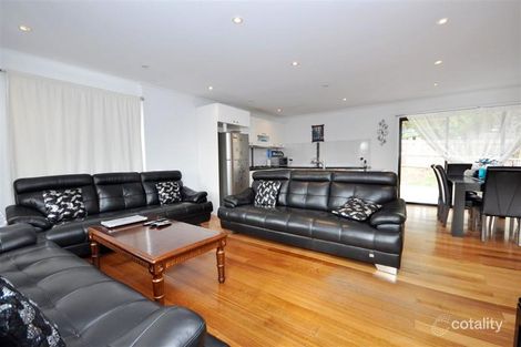 Property photo of 10 Tooan Court Westmeadows VIC 3049