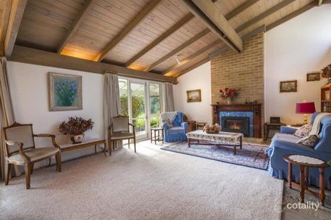 Property photo of 33 Crombie Road Macedon VIC 3440