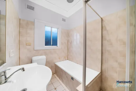 Property photo of 16 Bryson Street Toongabbie NSW 2146