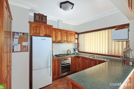 Property photo of 30 Beverley Avenue Unanderra NSW 2526