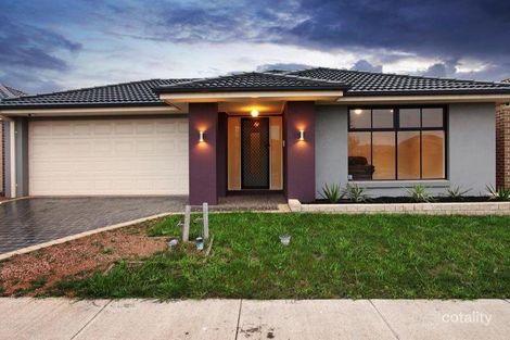 17 Yarraman Rd, Manor Lakes, VIC 3024