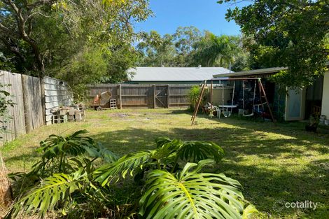 24 Spence St, Point Vernon, QLD 4655